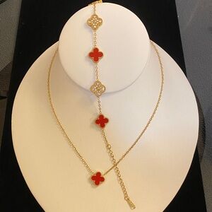 Elegant Gold and Red Clover Necklace Set
